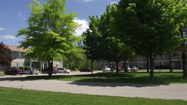 Building Photo - 378 Poplar St