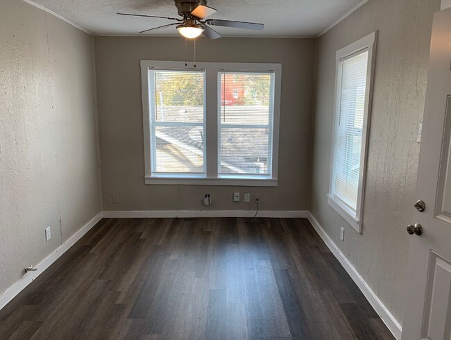 Foto del edificio - 3926 Farmer St