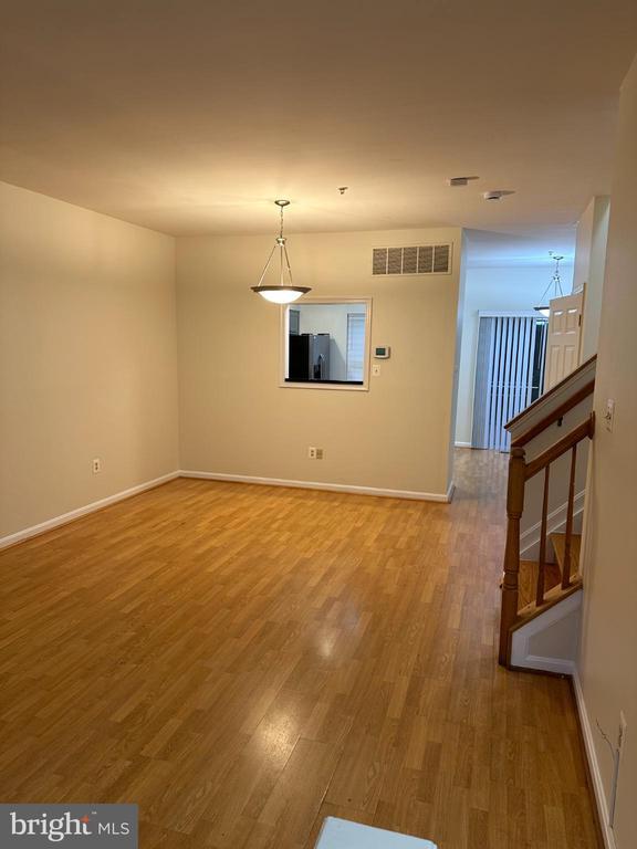 Foto del edificio - 11130 Hollowbrook Rd