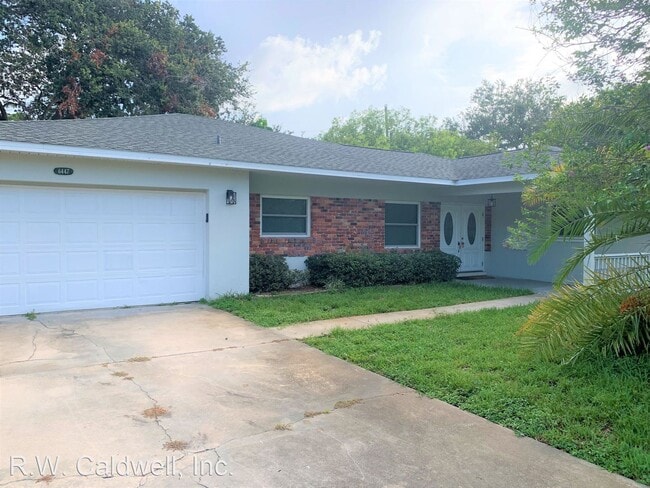 Building Photo - 3 br, 2 bath House - 6447 26th Ave N