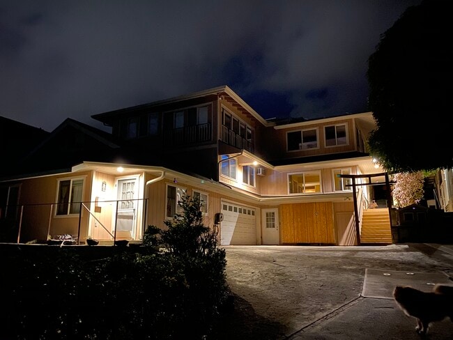 Foto del edificio - 3708A Claudine St