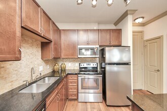 Building Photo - 6363 San Felipe St