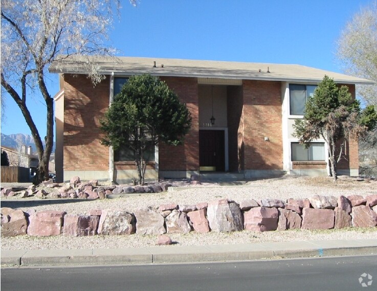 Building Photo - 1314 Holland Park Blvd