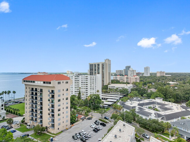 Foto del edificio - 2109 Bayshore Blvd