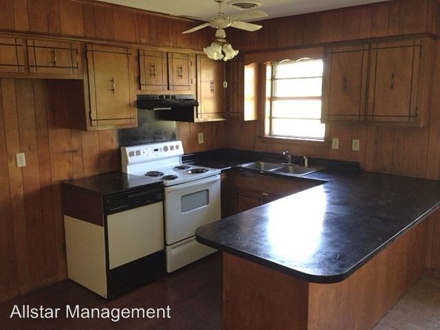 Building Photo - 3 br, 1 bath House - 2730 Ashwood Cove
