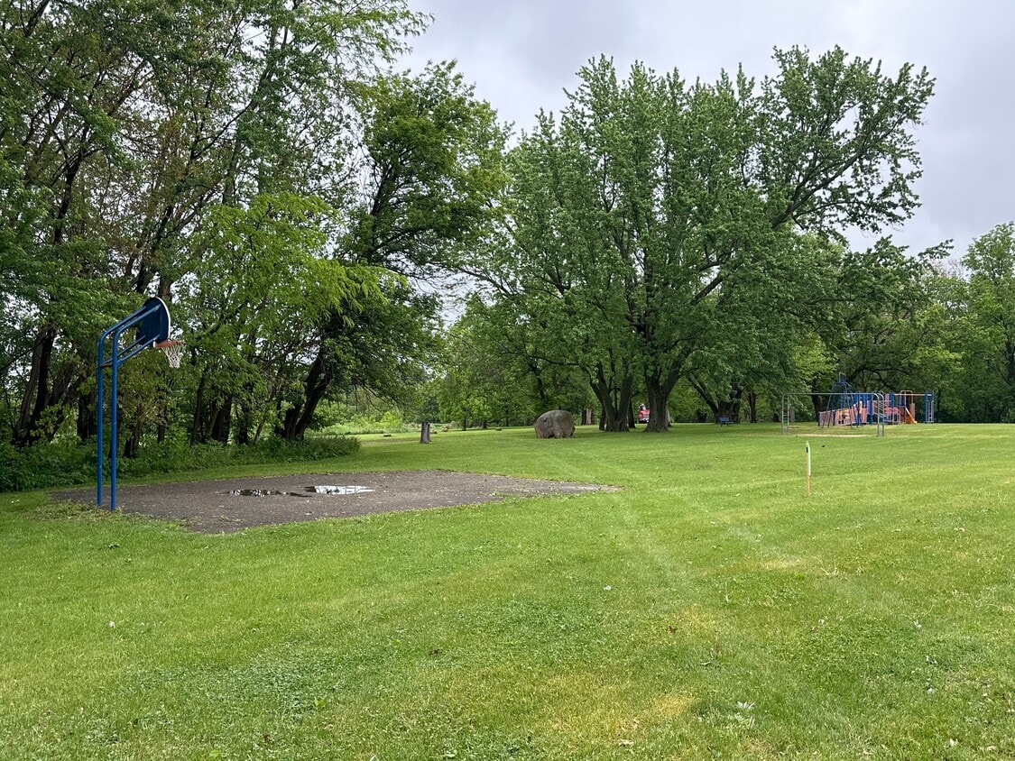 Building Photo - Cedar Village Community