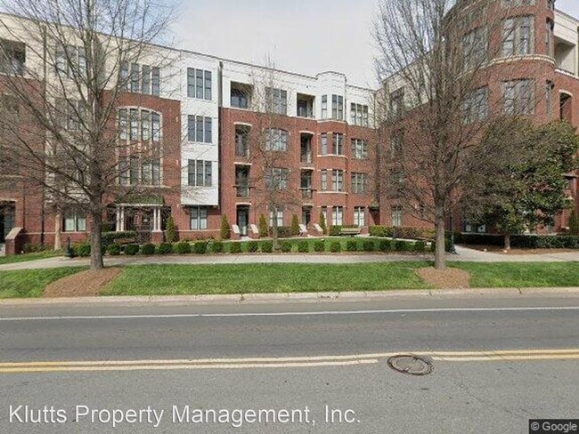 Building Photo - 1 br, 1 bath House - 2810 Selwyn Avenue #118