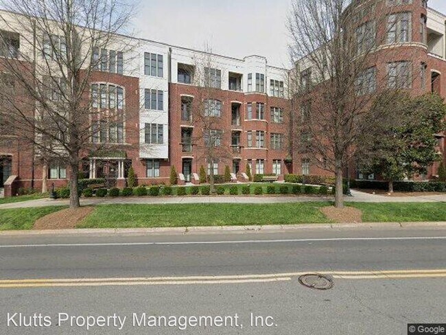 Foto del edificio - 1 br, 1 bath House - 2810 Selwyn Avenue #118
