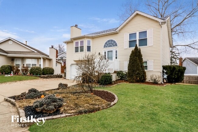 Building Photo - 1831 Florine Ct