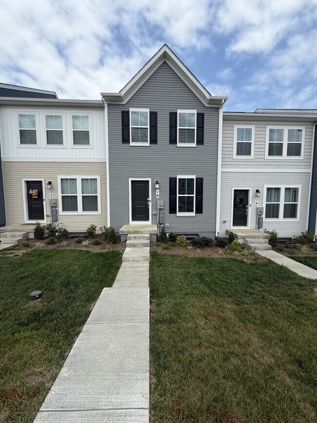 Building Photo - 18 Ironwood Ct