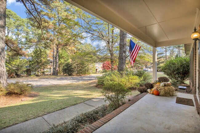 Foto del edificio - Huntington Park Home