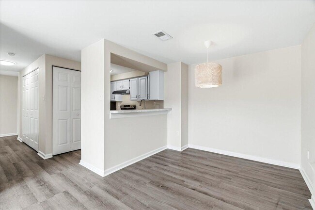 Foto del edificio - 819 Stratford Way