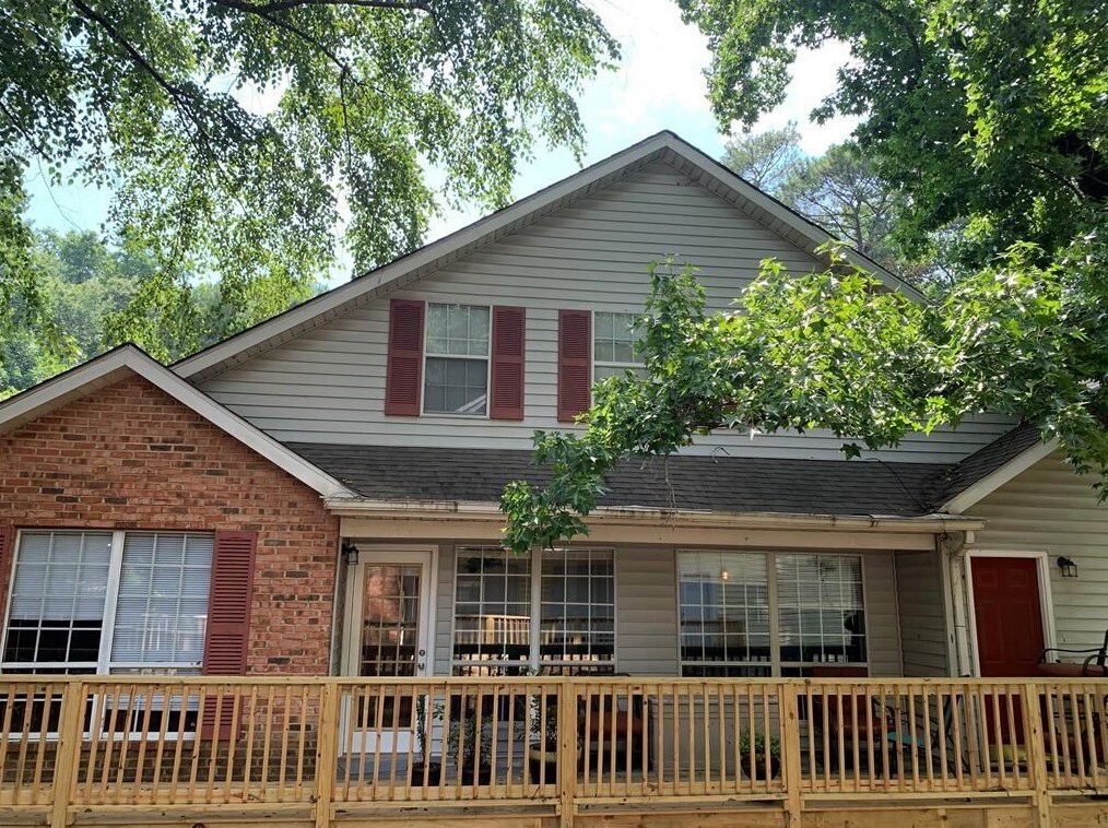 1012 Kathleen Ct, Roswell, GA 30075 Townhouse for Rent in Roswell, GA