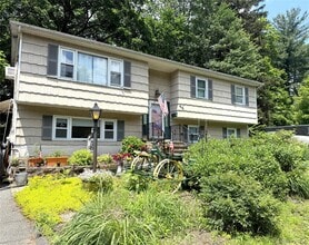 Building Photo - 44 S Rockland Ave