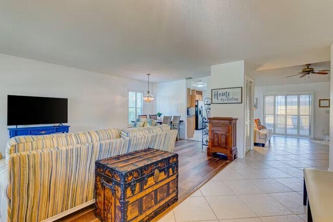 Foto del edificio - 2542 Kingdom Ave