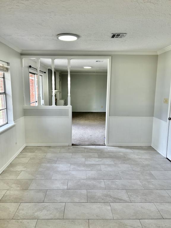 Foto del edificio - 424 N Webb Ave