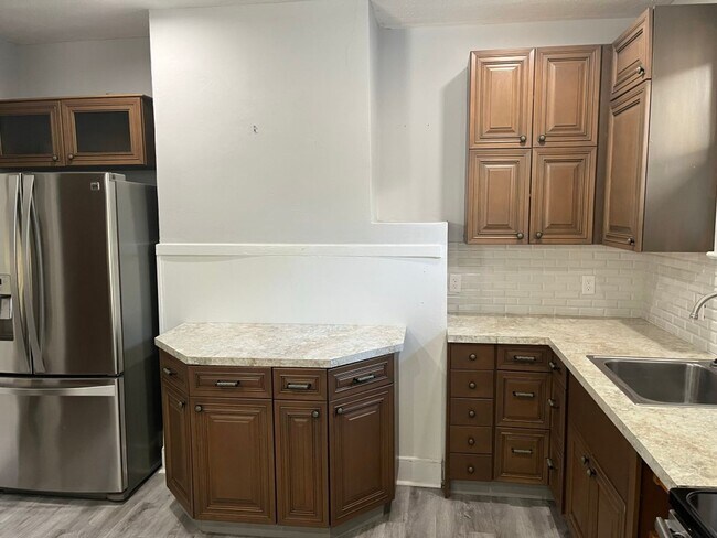 Foto del edificio - 6932 Oakwood St