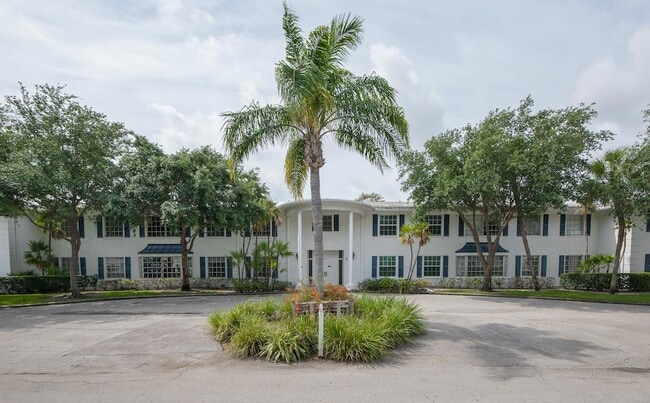 Foto del edificio - 2260 NE 67th St