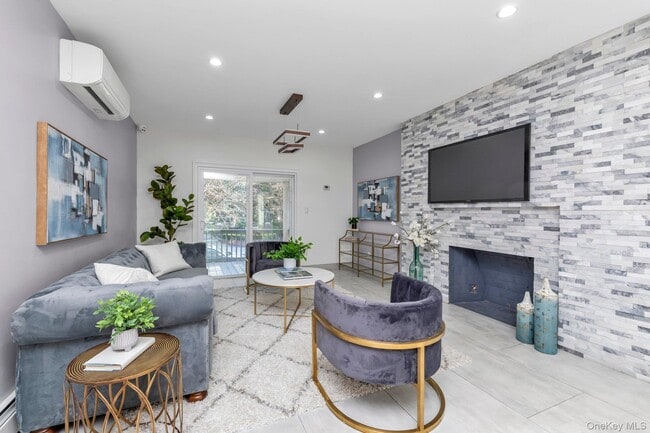 Building Photo - 83-34 116th St