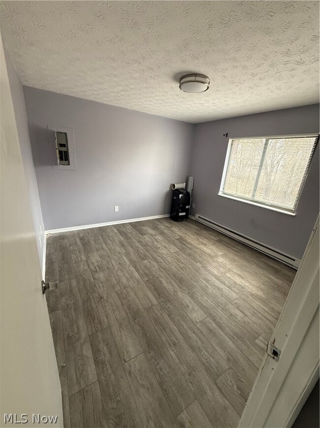 Building Photo - 658 Sumner St