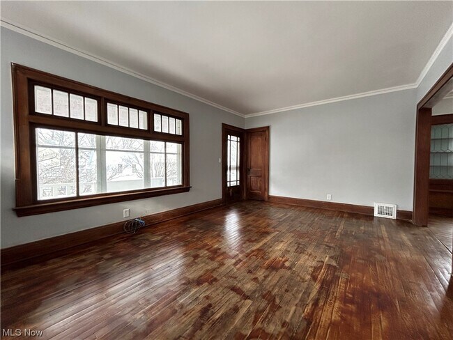 Building Photo - 3191 W 92nd St