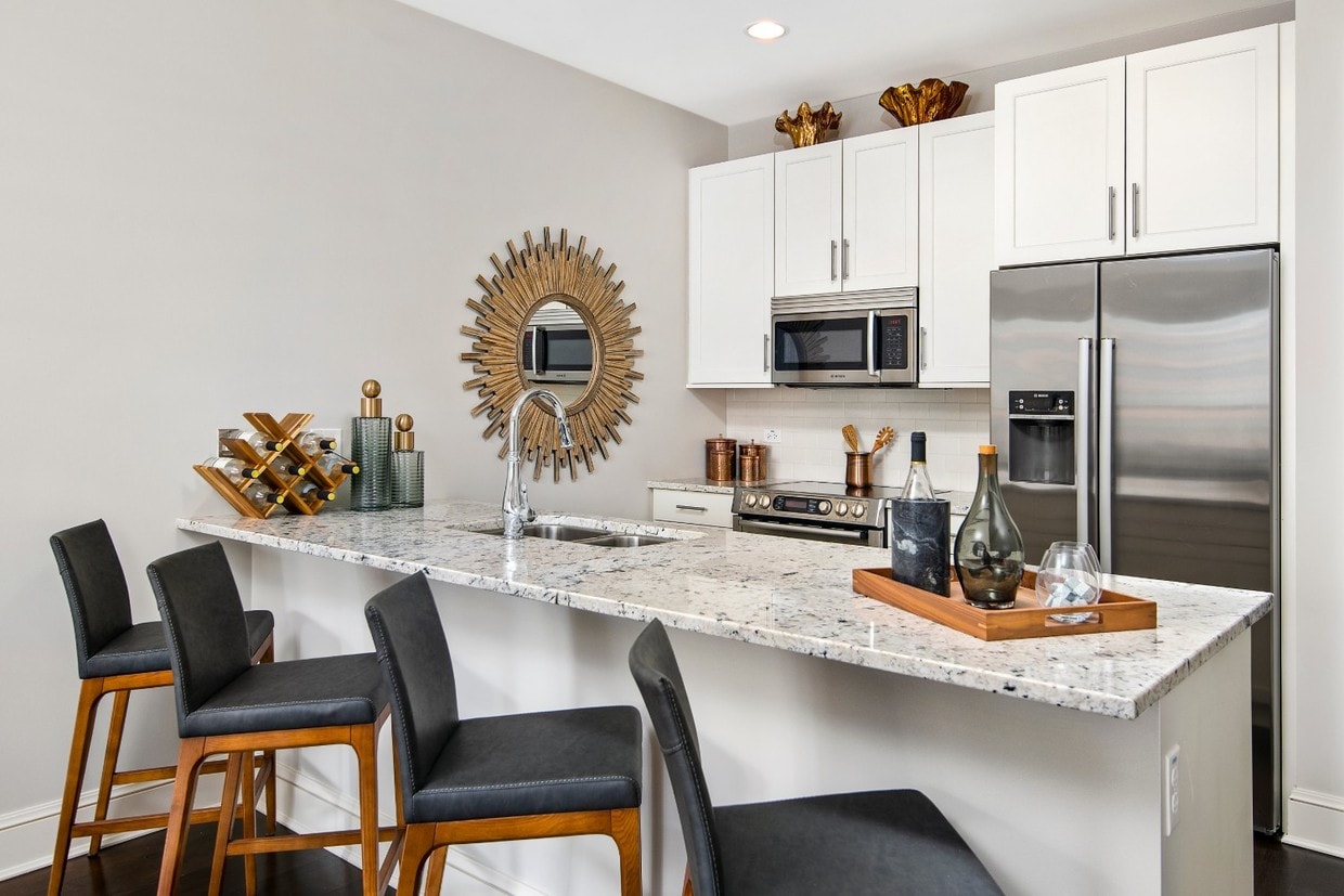 850 Lake Shore Drive Apartments Chicago, IL