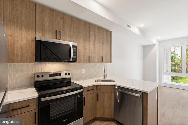 Foto del edificio - 2207 N Franklin St