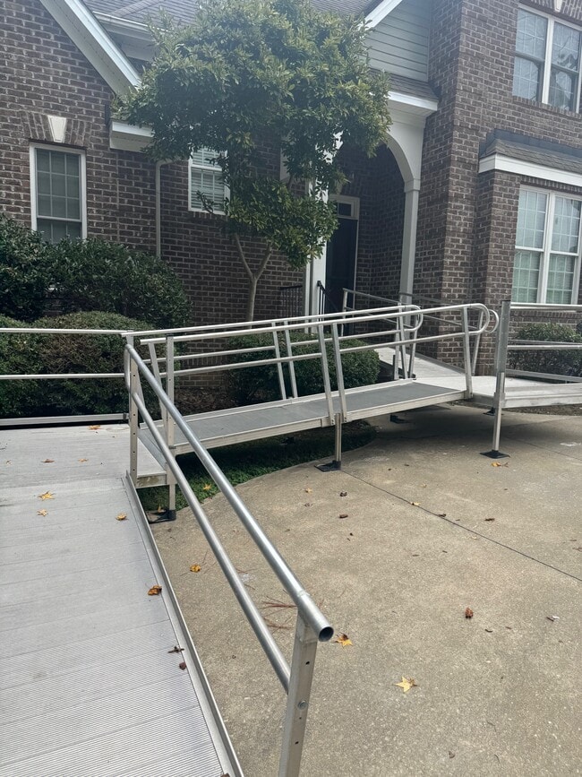 Building Photo - 1029 Womble Rd