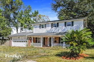 Building Photo - 8801 Coventry Ct