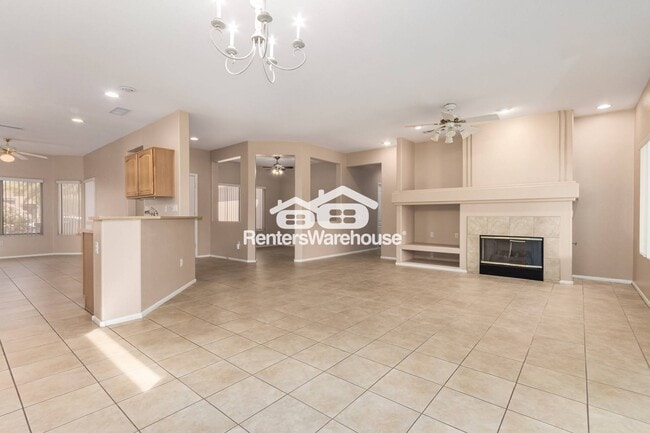 Building Photo - 15813 W Bridgewater Way