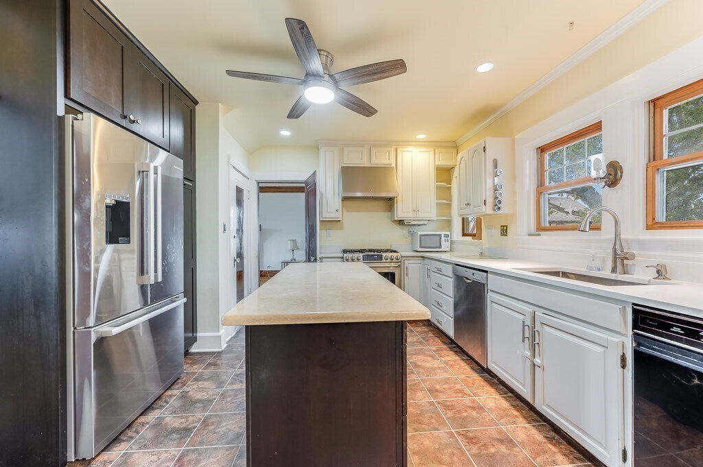 1449 Quincy Shore Dr, Quincy, MA 02169 House Rental in Quincy, MA