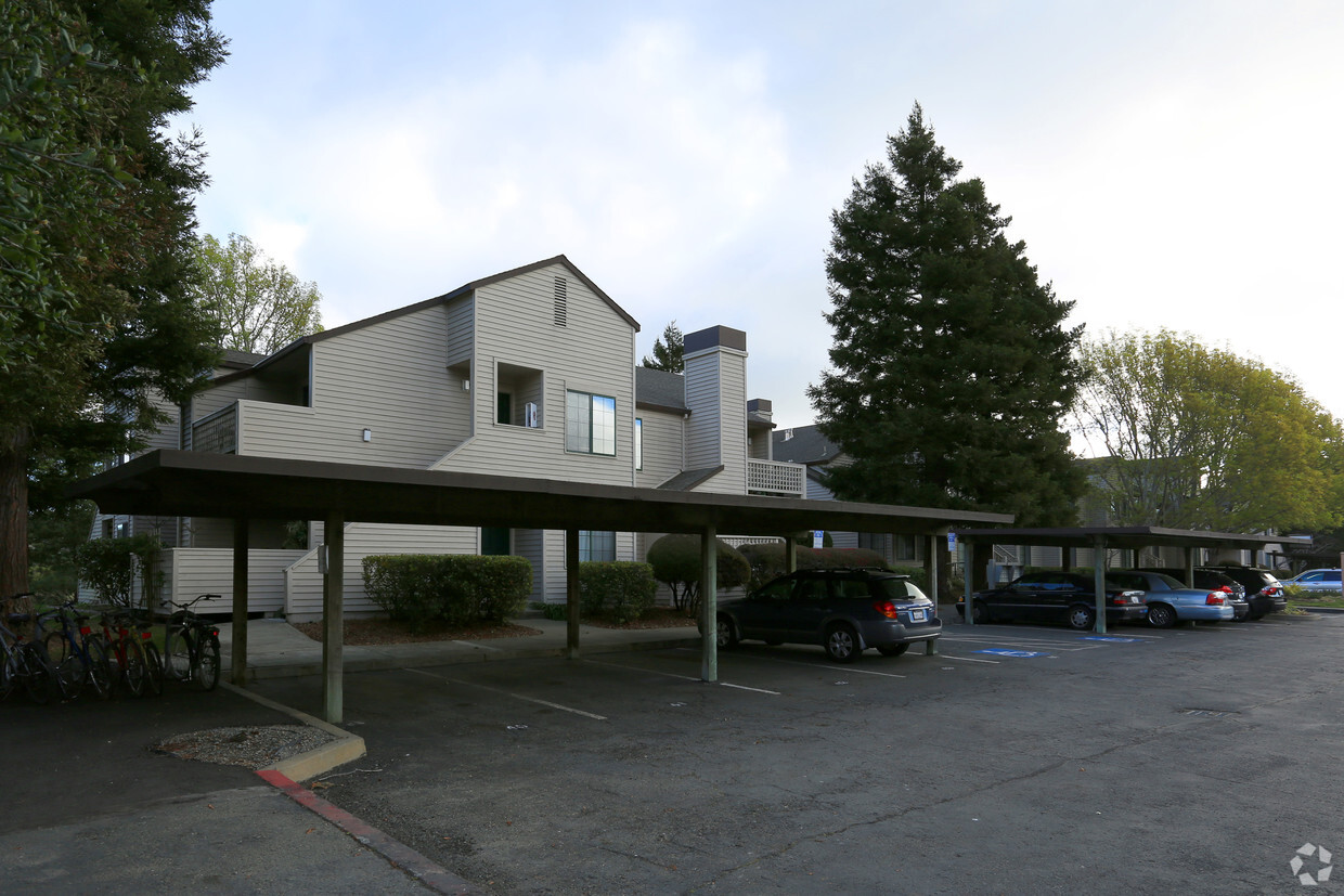 Building Photo - Pickleweed Apartments