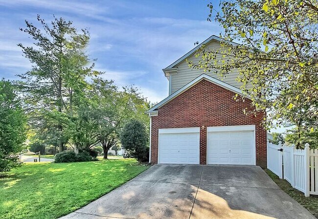 Foto del edificio - Well Maintained 4BD/2.5BA Home in the Cheshunt Community!