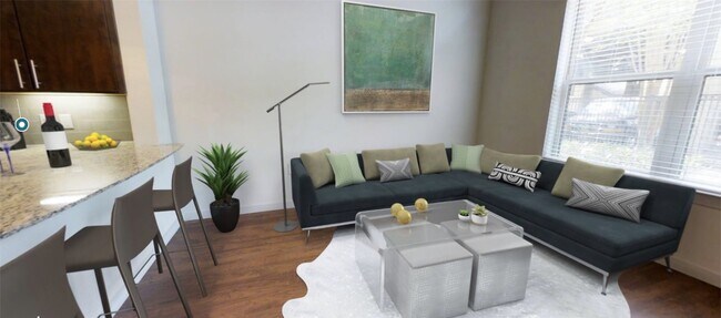 Foto del edificio - 2525 McCue Rd