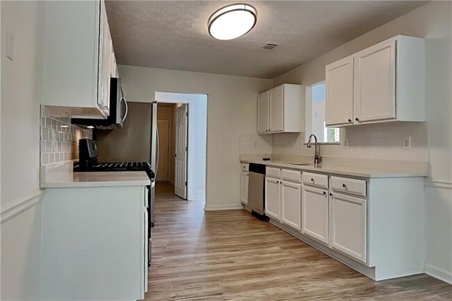 Foto del edificio - 4206 Shoreside Cir SW