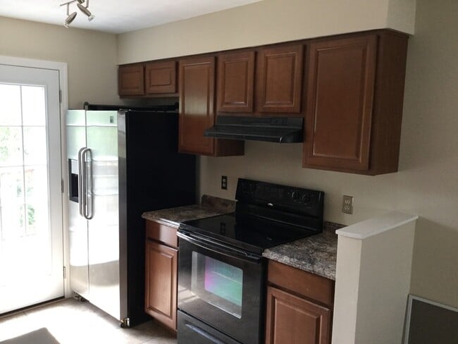 Building Photo - Condo in West Knoxville