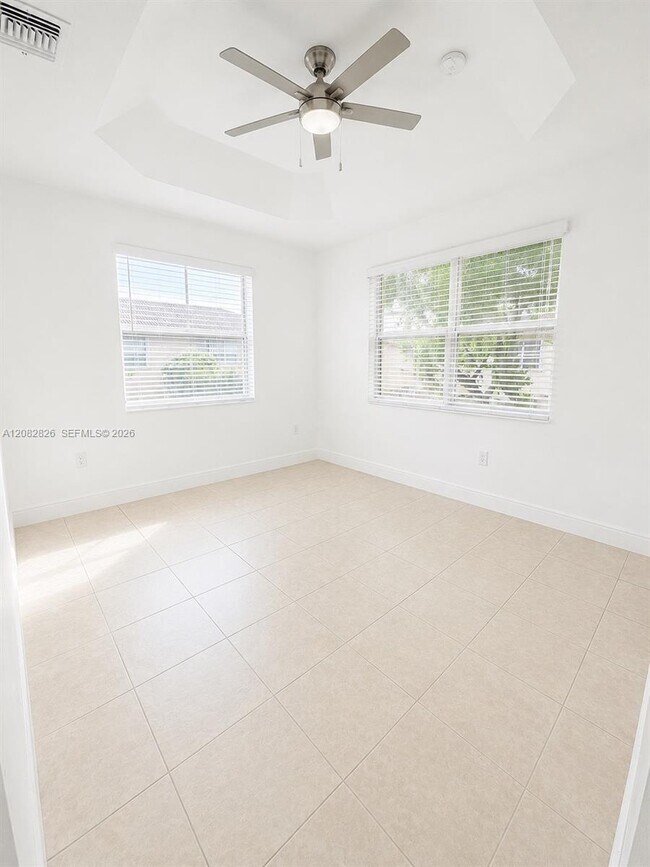 Foto del edificio - 1570 NE 33rd Rd