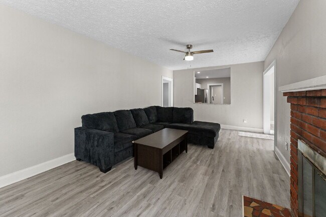 Foto del edificio - 254 Pocahontas Pl