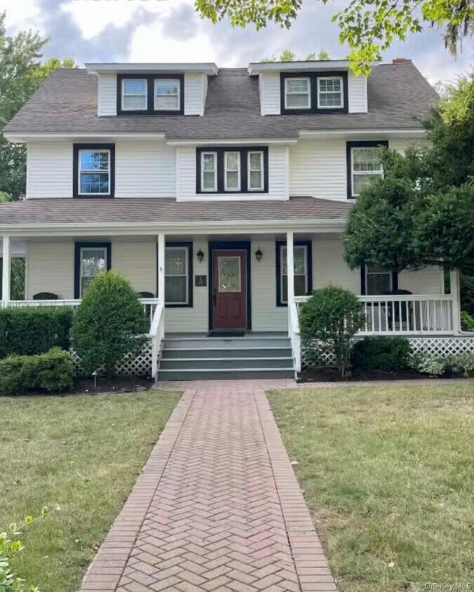 Primary Photo - 5 Maplewood Rd