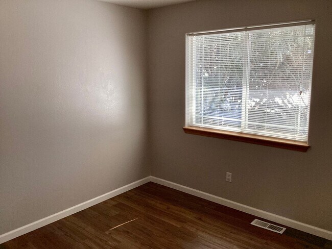 Foto del edificio - 3 Bed 2.5 Bath Town Home in Running Y - Ac...