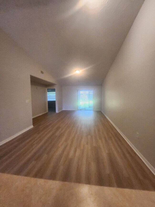 Foto del edificio - 2824 Coleman Ct