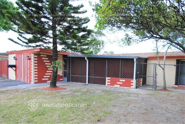 Foto del edificio - 3661 SW 3rd St