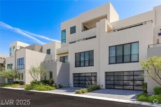 Building Photo - 378 Tranquil Peak Ct