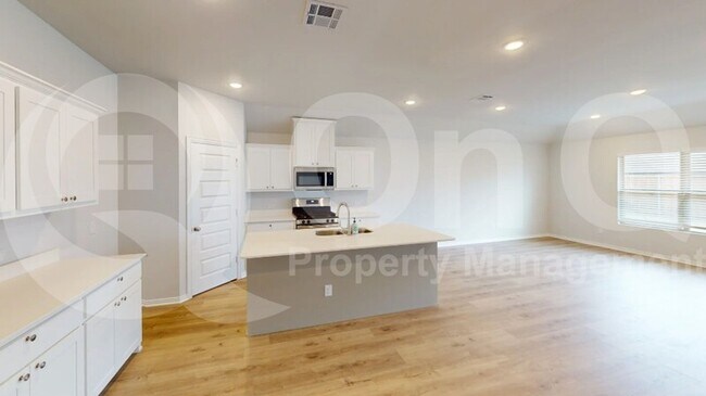 Foto del edificio - 553 Brk Vw Dr