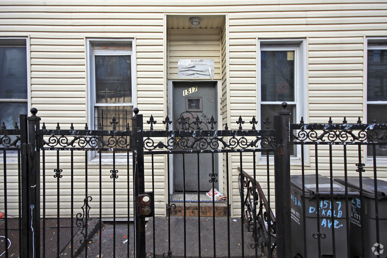 Building Photo - 1517 Dekalb Ave