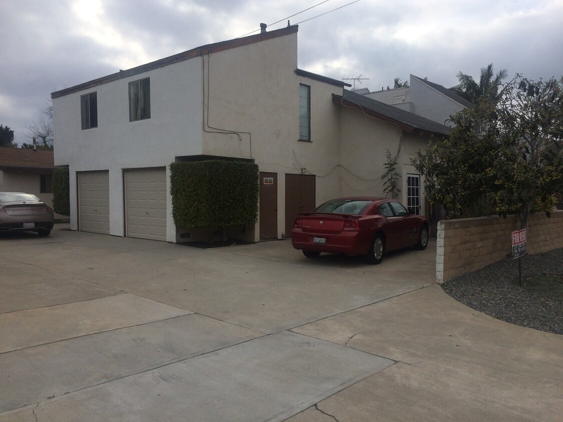 Primary Photo - 185 Cecil Pl