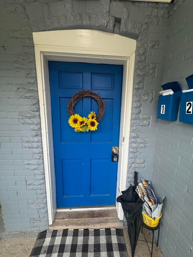 Foto del edificio - 421 Johnson Ave