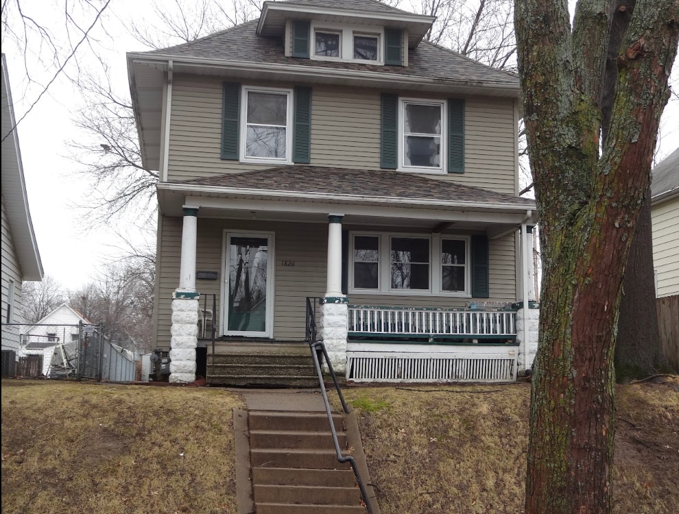 1826 11th St, Moline, IL 61265 House Rental in Moline, IL