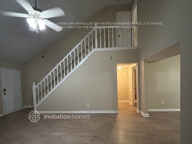 Foto del edificio - 2529 Country Lake Cir