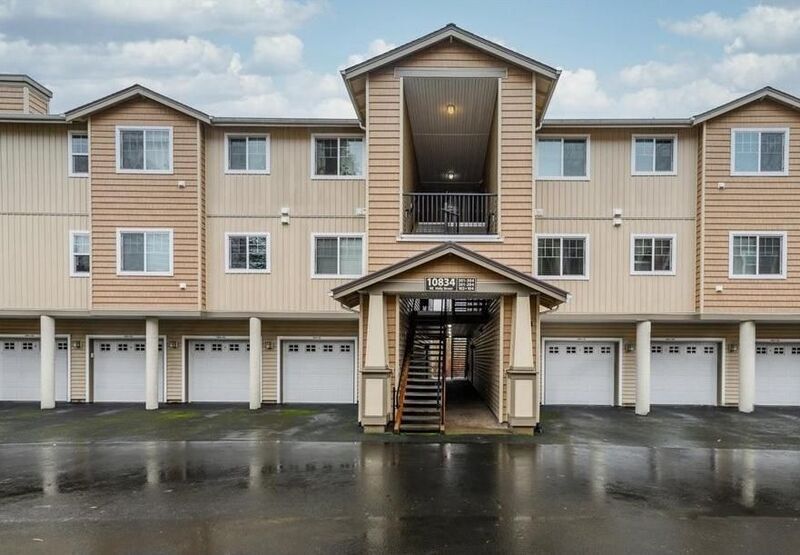 10834 NE Holly St Unit 203, Hillsboro, OR 97006 Condo for Rent in Hillsboro, OR